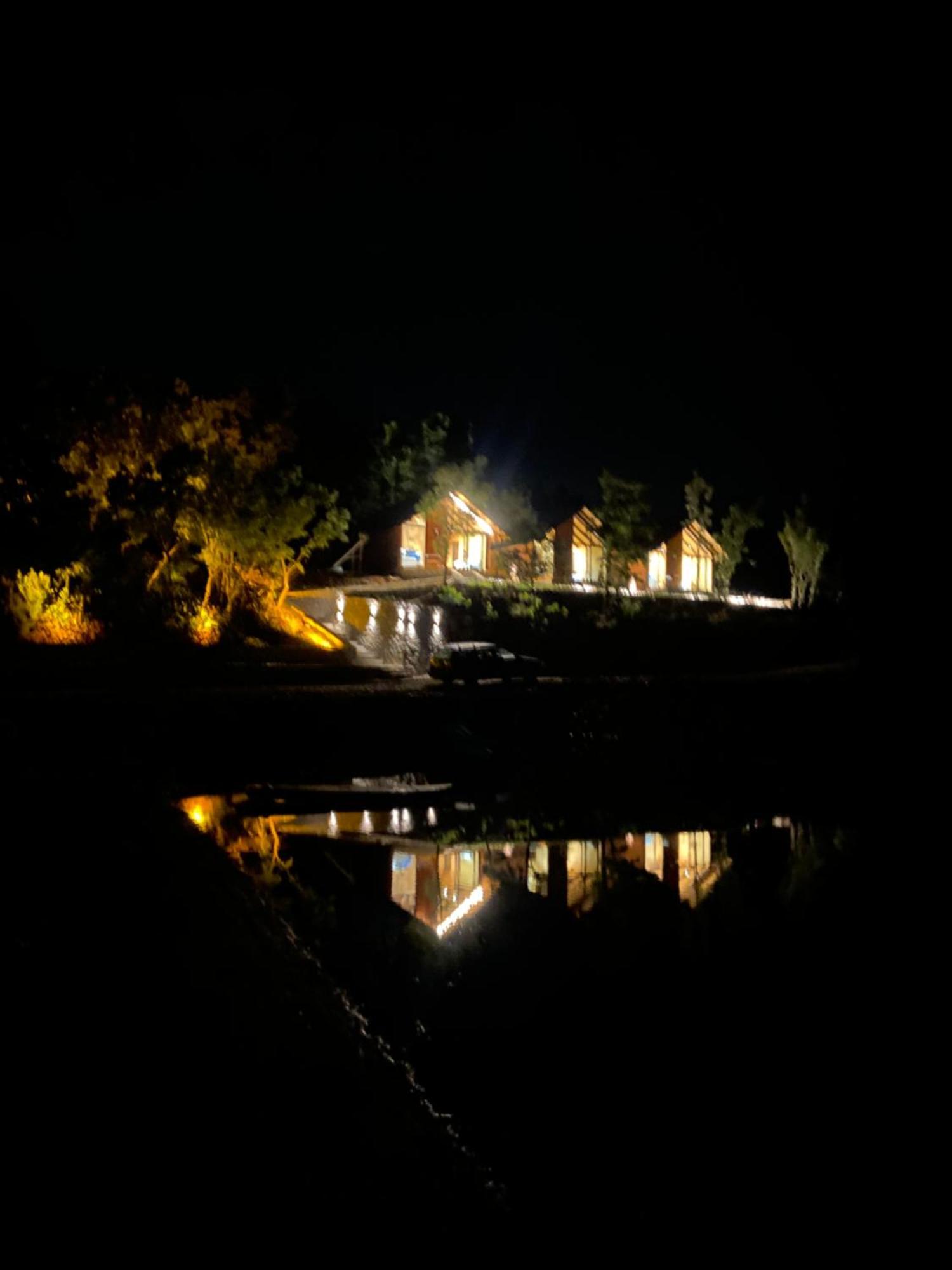 Koman Agora Farmhouse מראה חיצוני תמונה
